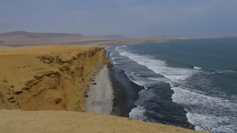 Puerto Caballas - spot de surf en Ica